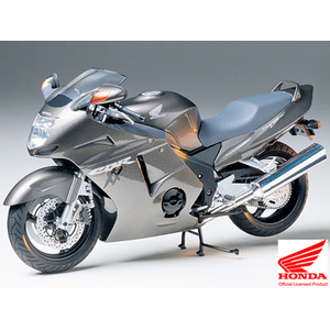 Tamiya 14070 Honda CBR1100XX Super Blackbird 1/12 Scale Model Motorcycle Series no.70