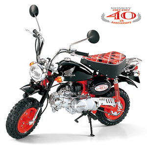 Tamiya 16032 Honda Monkey 40th Anniversary 1/6 Scale Model Motorcycle Series No.32