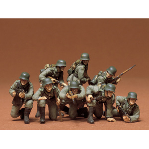 Tamiya 35061 German Panzer Grenadiers 1/35 Scale Model Military Miniature Series no.61