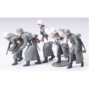 Tamiya 35256 German Assault Infantry w/Winter Gear 1/35 Scale Model Military Miniature Series No.256