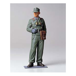 Tamiya 36301 Wehrmacht Tank Crewman 1/16 Scale Model World Figure Series no.1