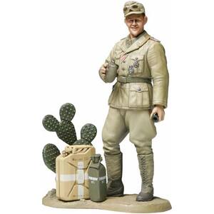 Tamiya 36310 WWII Wehrmacht Tank Crewman Africa Corps 1/16 Scale Model World Figure Series no.10