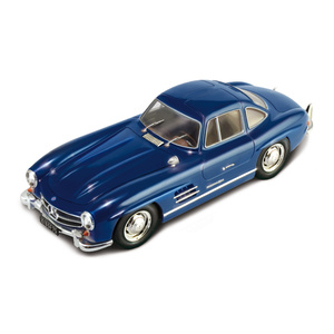 Italeri 3645 MERCEDES BENZ 300 SL GULLWING 1/24 Scale Model