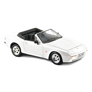 Italeri 3646 PORSCHE 944 S Cabrio 1/24 Scale Model