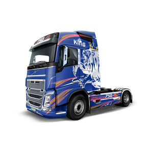 Italeri 3942 VOLVO FH4 Globetrotter Medium Roof 1/24 Scale Mode