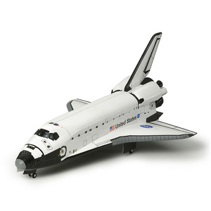 Tamiya 60402 Space Shuttle Atlantis 1/100 Scale Static Model Product