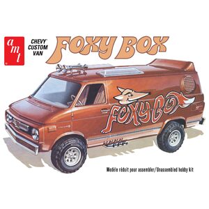 AMT 1265 1975 Chevy Van "Foxy Box" 1:25 Scale Plastic Model Kit